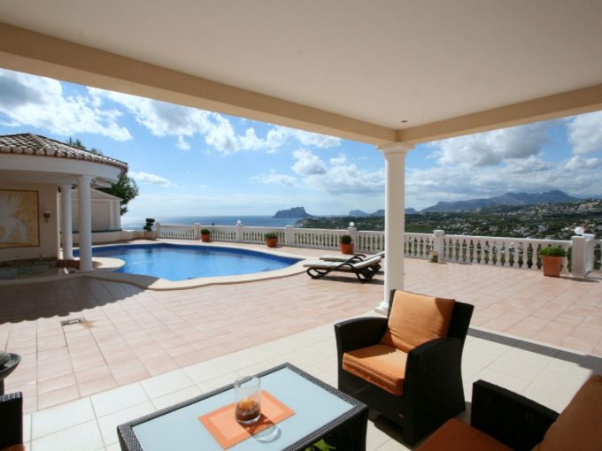 Exclusive luxury villa with panoramic views in Moraira for sale