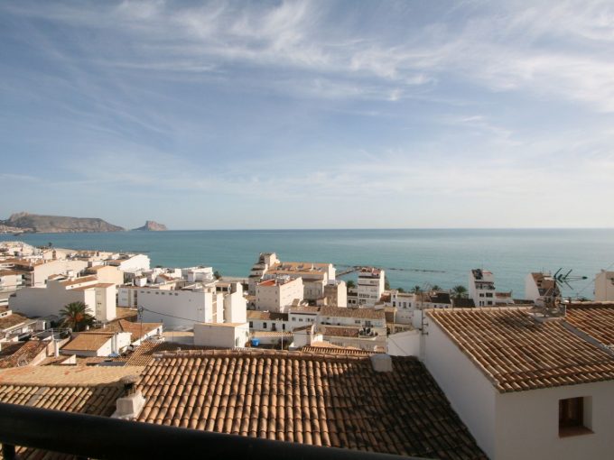 Old town house with seaviews  for sale in Altea